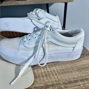 Van Women’s White Size 7 Platform Sneaker